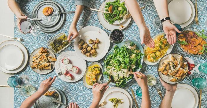 Menu dan Pola Buka Puasa yang Sehat